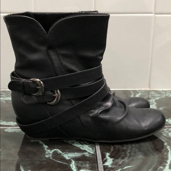 Black booties - Picture 2 of 7